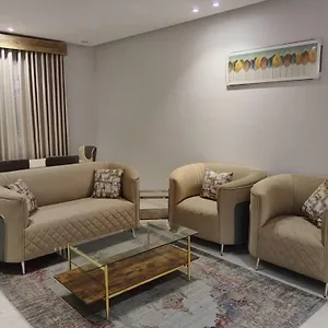 Maya Suits شقة