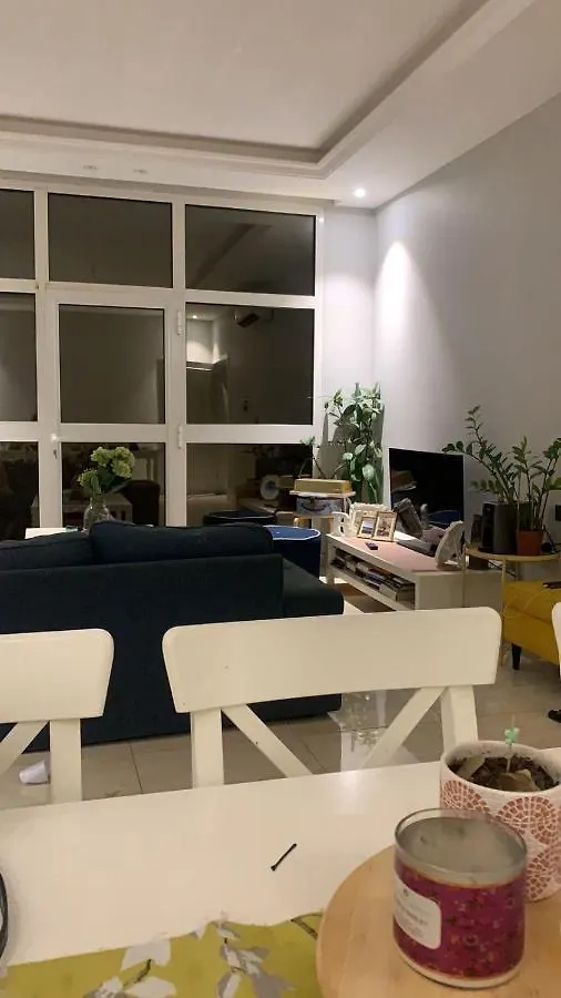 Alreem Apartment マディーナ